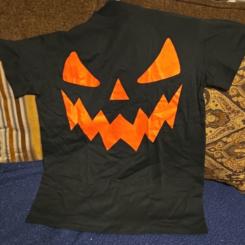 NWOT Adult Halloween Pumpkin Face Costume T-Shirt